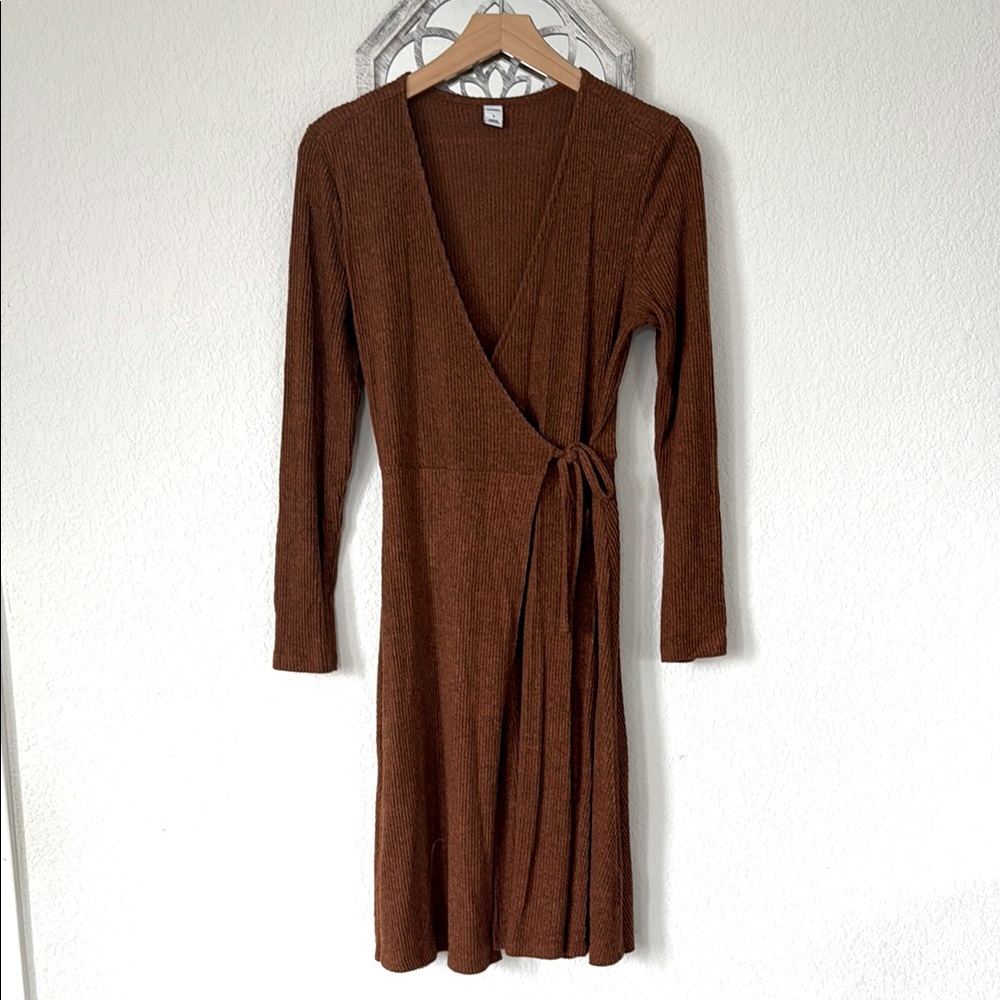 Old Navy • Rust Brown Ribbed Knit Wrap Midi Dress Tie Waist Long Sleeve